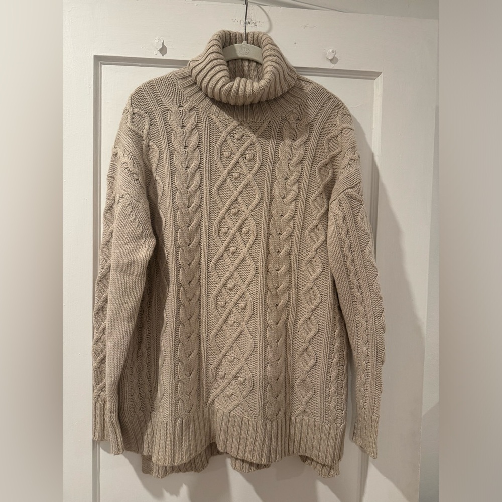 Tuckernuck turtleneck sweater - M
